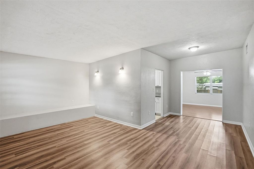 Image 11 of property listing at 2213 N HIAWASSEE ROAD, Orlando, FL 32818