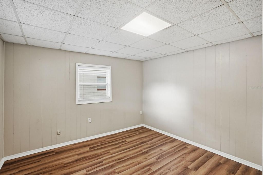 Image 14 of property listing at 2213 N HIAWASSEE ROAD, Orlando, FL 32818
