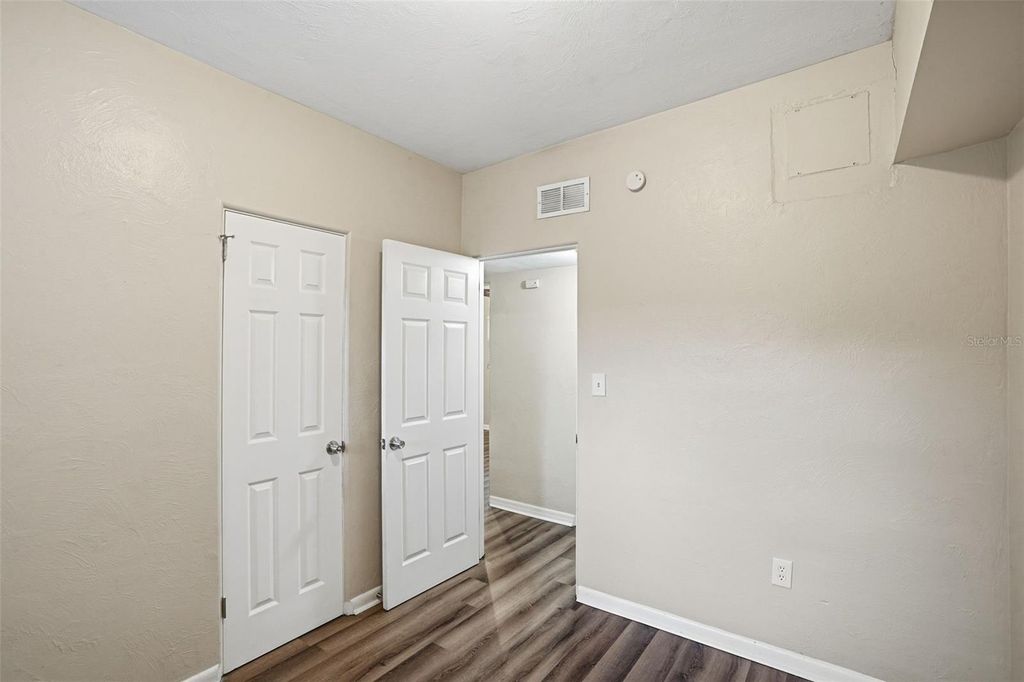 Image 18 of property listing at 2213 N HIAWASSEE ROAD, Orlando, FL 32818