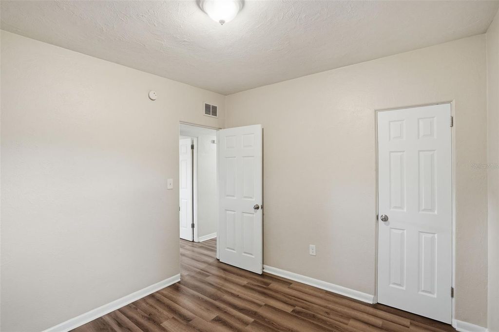 Image 20 of property listing at 2213 N HIAWASSEE ROAD, Orlando, FL 32818