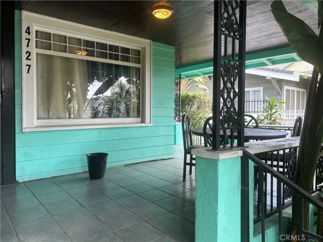 4727 Oakwood Avenue, Los Angeles, CA 90004