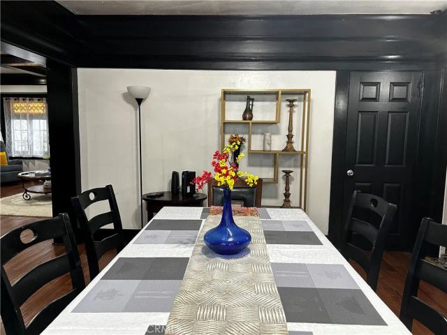 4727 Oakwood Avenue, Los Angeles, CA 90004