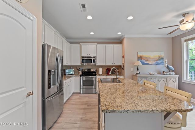 3238 Seagrass Court, Southport, NC 28461