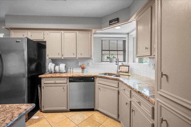 7111 Tonkawa Street, Baytown, TX 77521