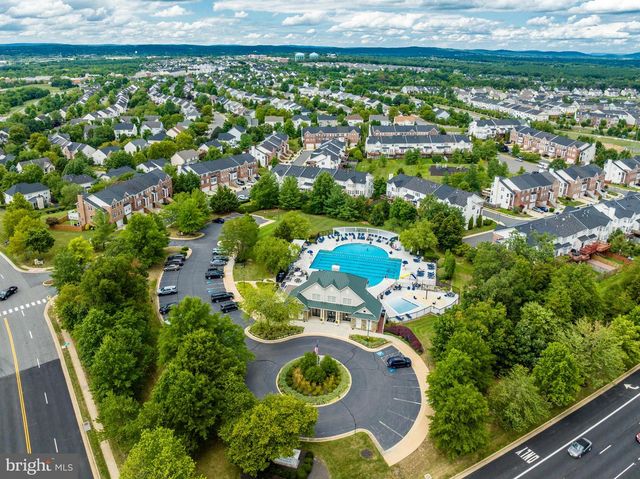 43179 PARKERS RIDGE DR, Leesburg, VA 20176
