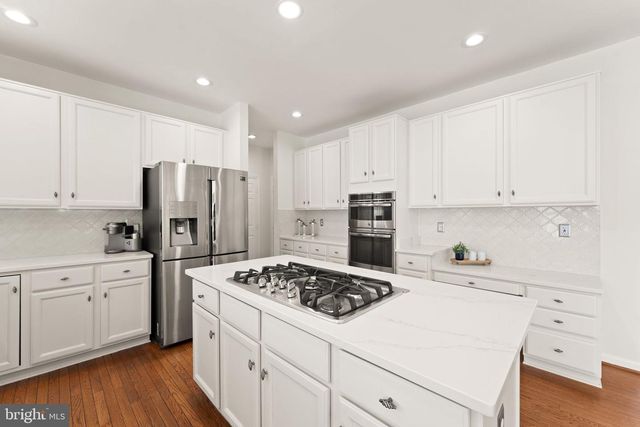 43179 PARKERS RIDGE DR, Leesburg, VA 20176