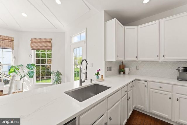 43179 PARKERS RIDGE DR, Leesburg, VA 20176