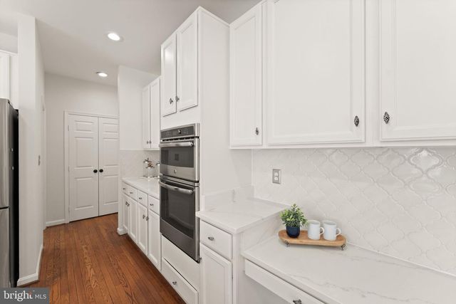 43179 PARKERS RIDGE DR, Leesburg, VA 20176