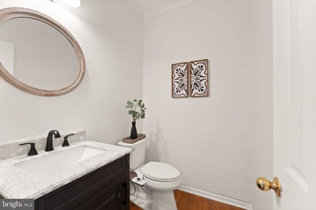 43179 PARKERS RIDGE DR, Leesburg, VA 20176