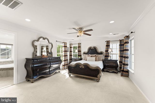 43179 PARKERS RIDGE DR, Leesburg, VA 20176