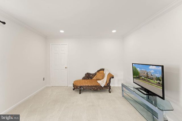 43179 PARKERS RIDGE DR, Leesburg, VA 20176