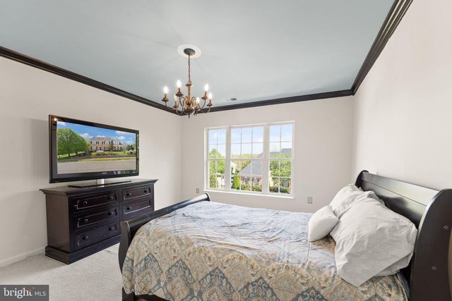 43179 PARKERS RIDGE DR, Leesburg, VA 20176