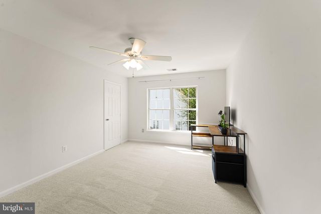 43179 PARKERS RIDGE DR, Leesburg, VA 20176