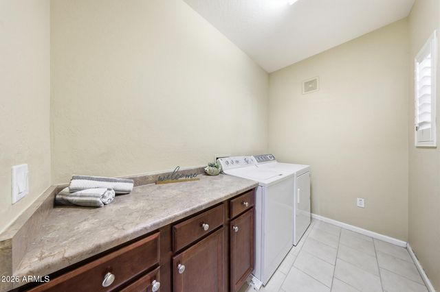 3935 E ROUGH RIDER Road 1173, Phoenix, AZ 85050