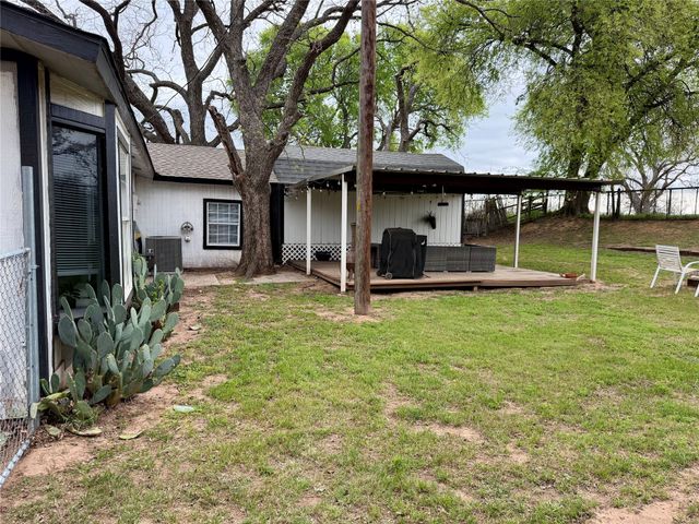 440 Hillcroft Drive, Weatherford, TX 76087