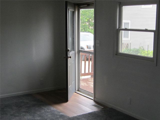 2402 Fruitland Boulevard SW, Cedar Rapids, IA 52404