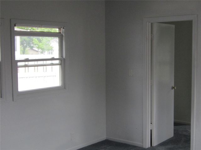 2402 Fruitland Boulevard SW, Cedar Rapids, IA 52404