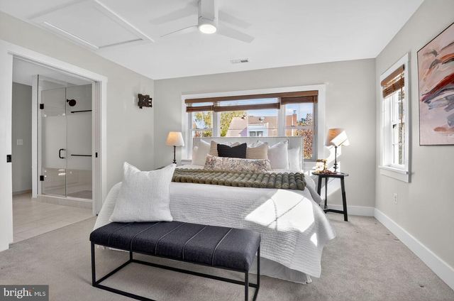 109 N BROOKSIDE DR, Arlington, VA 22201