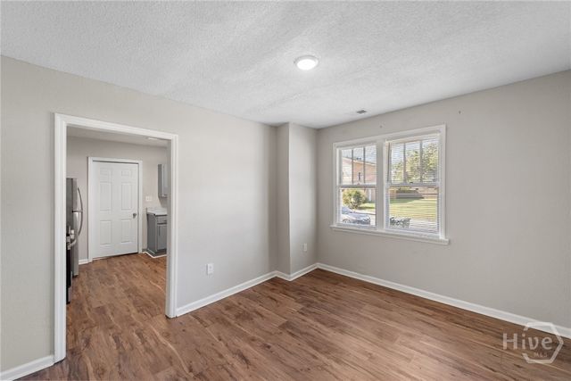 132 Jenks Street, Savannah, GA 31415