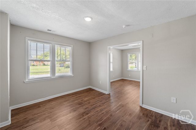 132 Jenks Street, Savannah, GA 31415