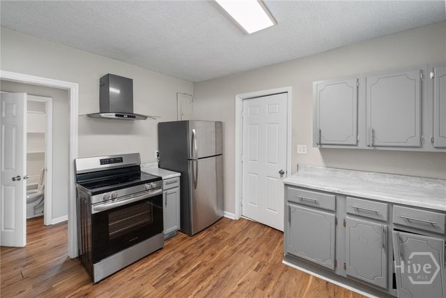 132 Jenks Street, Savannah, GA 31415