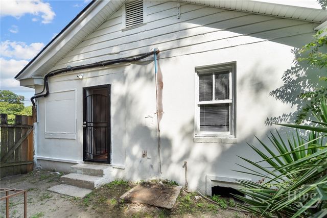 132 Jenks Street, Savannah, GA 31415