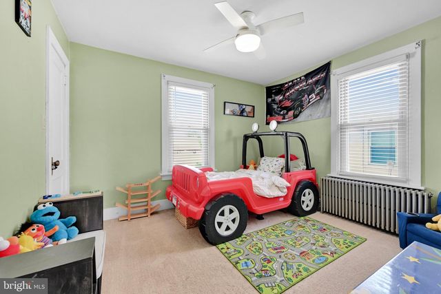 324 S LINCOLN ST, Palmyra, PA 17078