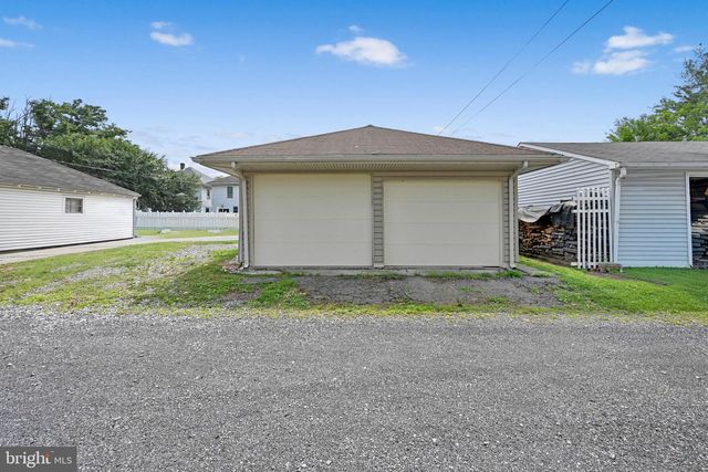 324 S LINCOLN ST, Palmyra, PA 17078
