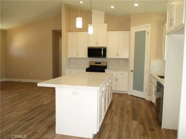 24980 Flint Road, Apple Valley, CA 92307