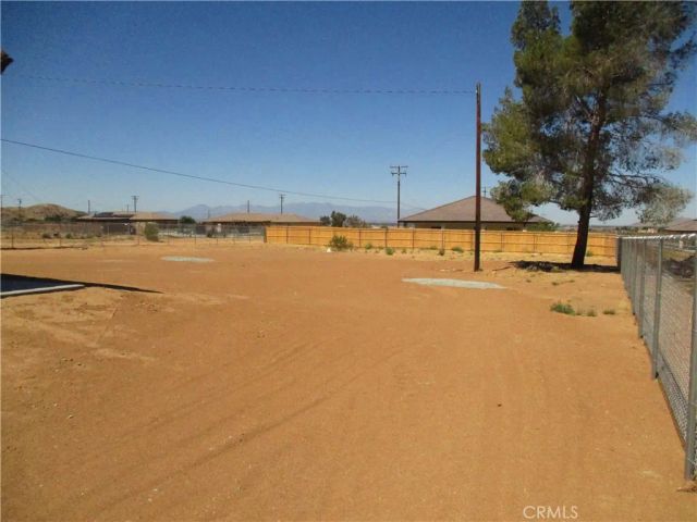 24980 Flint Road, Apple Valley, CA 92307