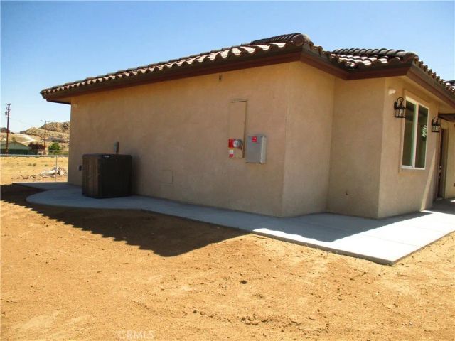24980 Flint Road, Apple Valley, CA 92307
