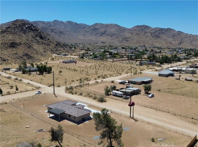 24980 Flint Road, Apple Valley, CA 92307
