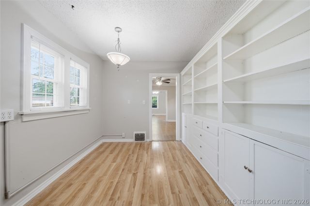 3239 E 4th Street, Tulsa, OK 74104