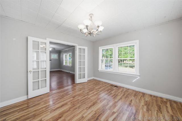 3239 E 4th Street, Tulsa, OK 74104