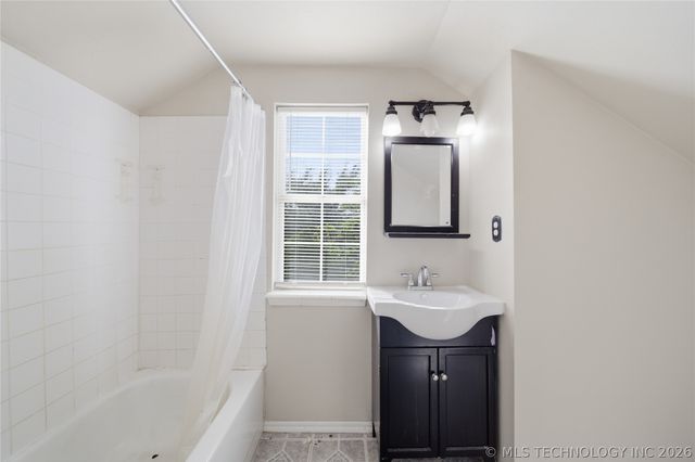 3239 E 4th Street, Tulsa, OK 74104