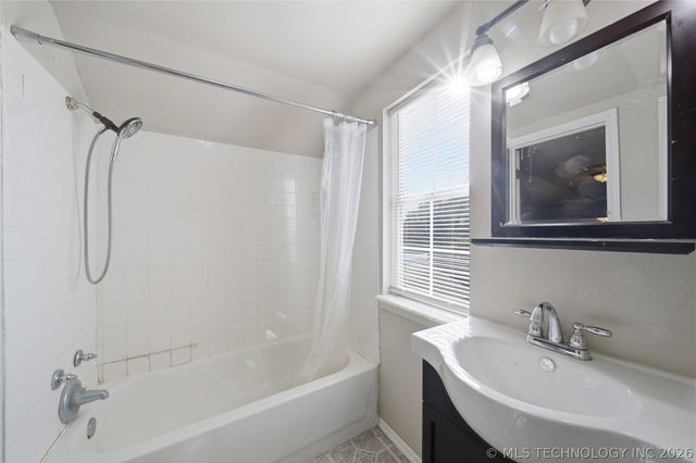 3239 E 4th Street, Tulsa, OK 74104