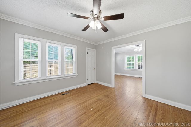 3239 E 4th Street, Tulsa, OK 74104