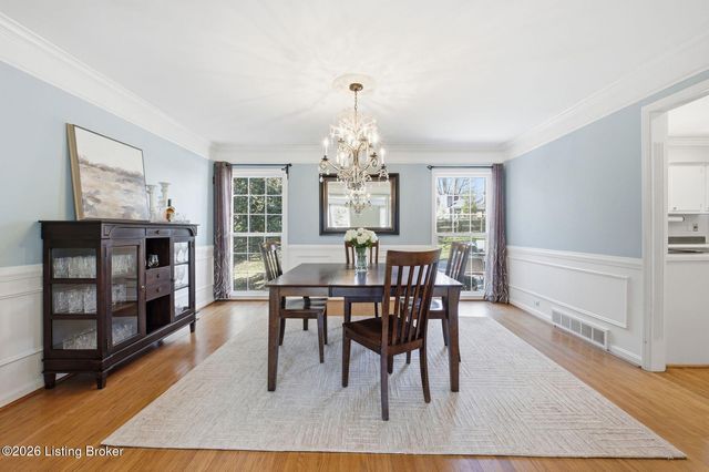 2006 Round Ridge Rd, Louisville, KY 40207