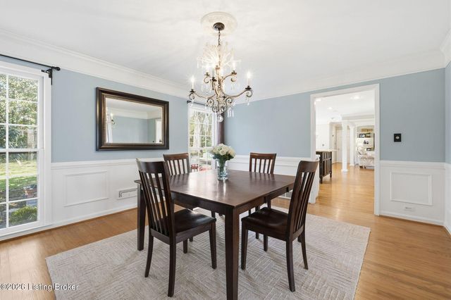 2006 Round Ridge Rd, Louisville, KY 40207