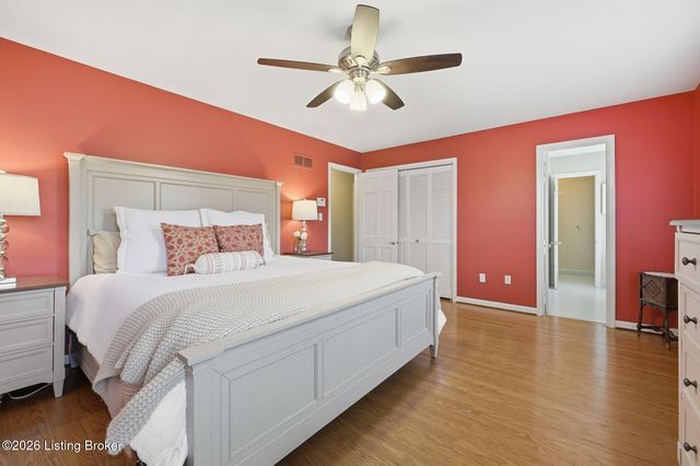 2006 Round Ridge Rd, Louisville, KY 40207