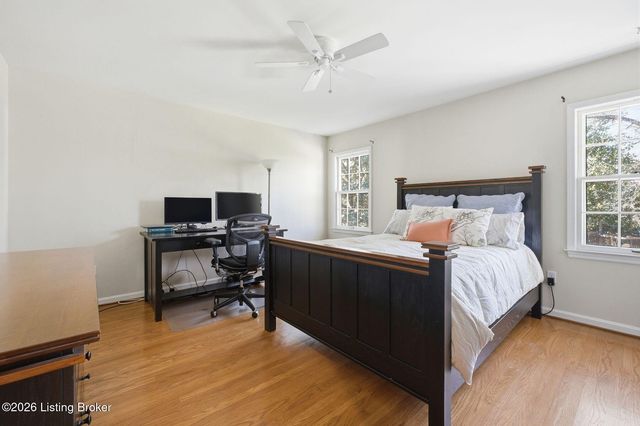 2006 Round Ridge Rd, Louisville, KY 40207