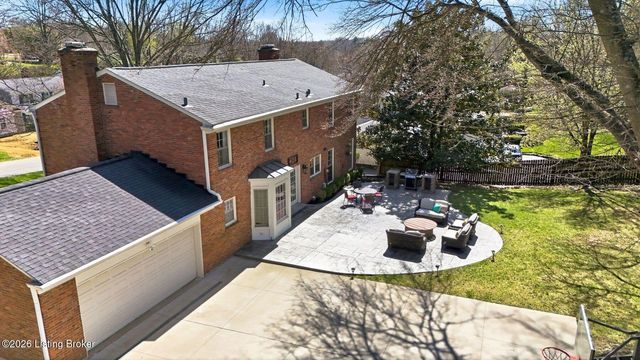 2006 Round Ridge Rd, Louisville, KY 40207