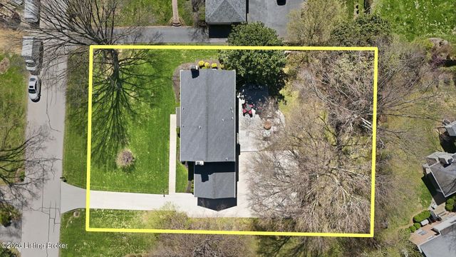 2006 Round Ridge Rd, Louisville, KY 40207