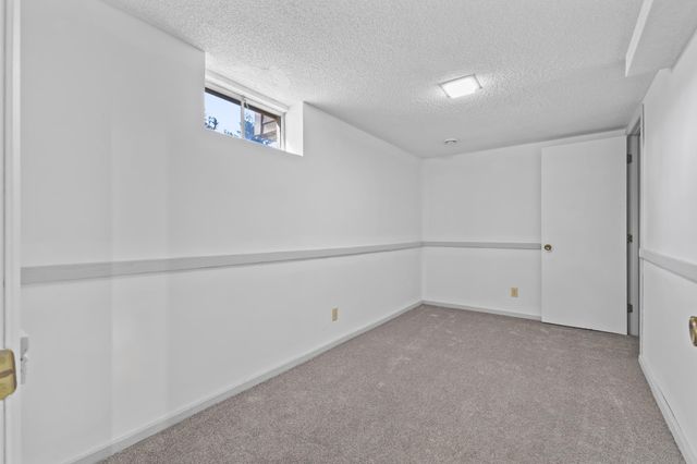 10913 Washington Street NE, Blaine, MN 55434