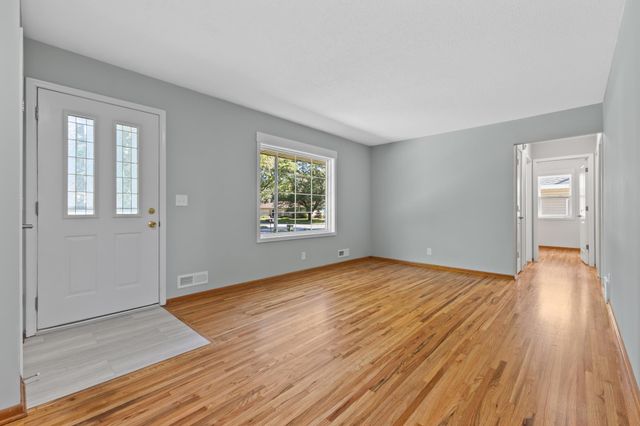 10913 Washington Street NE, Blaine, MN 55434