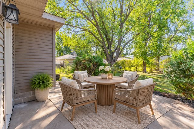 10913 Washington Street NE, Blaine, MN 55434