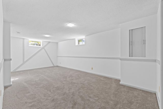 10913 Washington Street NE, Blaine, MN 55434