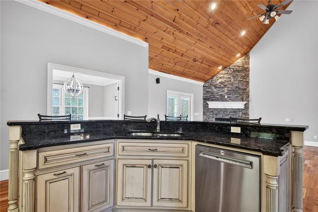 241 Cartecay Trace, Ellijay, GA 30536