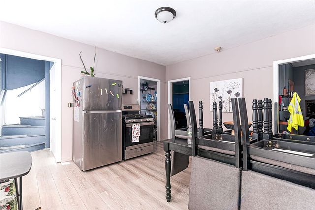 11 Appleton Avenue, Pawtucket, RI 02860