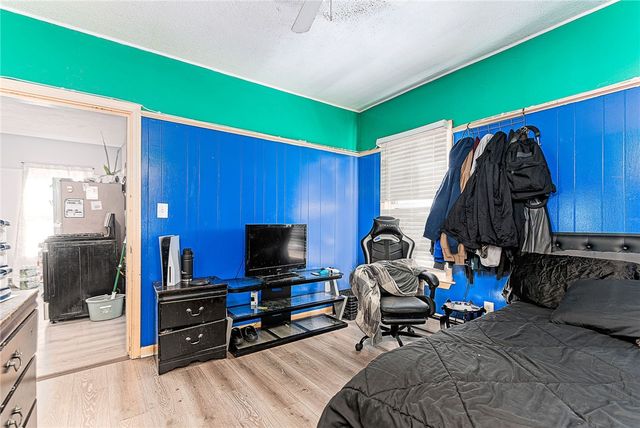 11 Appleton Avenue, Pawtucket, RI 02860